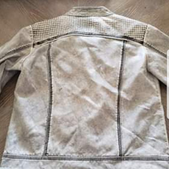 Buckle Kids Small - Picture 3 of 3